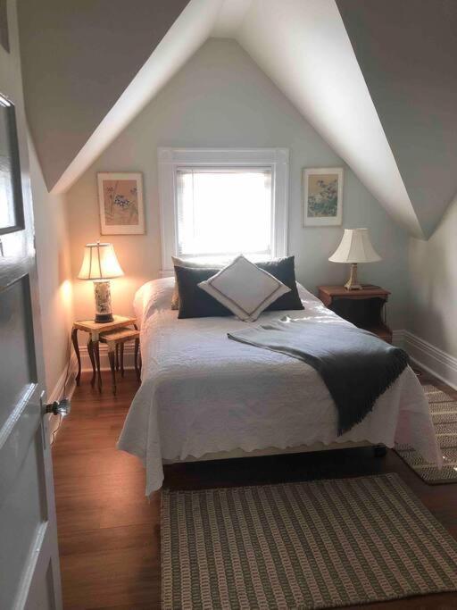 Redefined Alchemy - Bright, Eclectic, Pretty Apt 3E Little Falls Eksteriør bilde